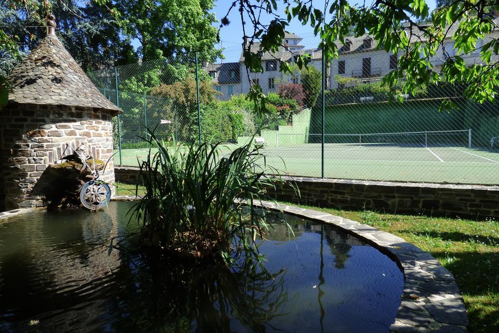 Hotel Du Lion D'Or Entraygues-sur-Truyere Exterior photo